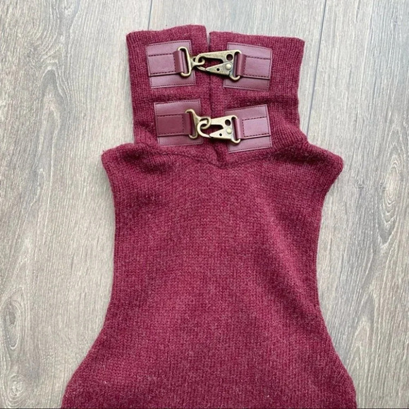 FREE PEOPLE One Teaspoon Turtleneck Knit Sweater Dress Buckle detail Burgundy - Picture 6 of 14
